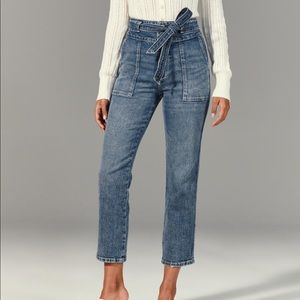 High rise straight jeans NEVER WORN